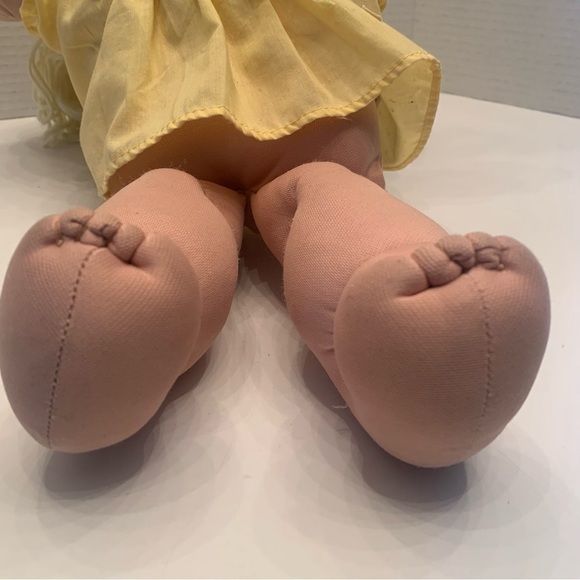 🧸 1982 Vintage Cabbage Patch Kids Doll - Blonde Yarn Hair  🧸 - Picture 13 of 16